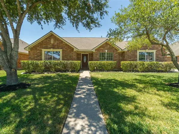 307 Torrey Court, League City, TX 77573