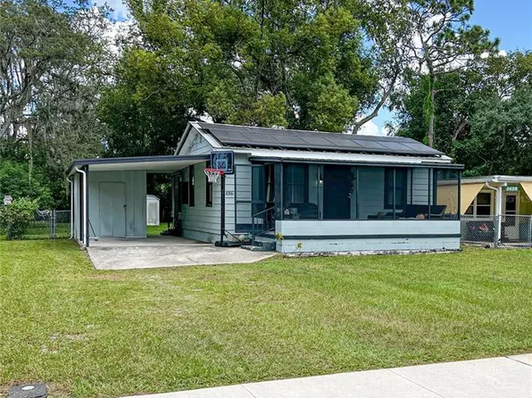 5632 5th St, Zephyrhills, FL 33542