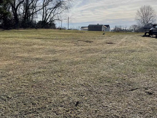 Hylton Village Loop, Pulaski, VA 24301