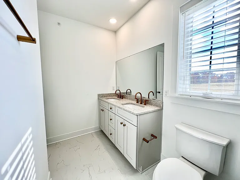 401 Cranford Way — Photo 20