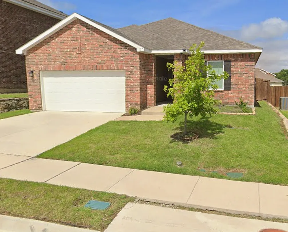 4 bed, 1800 sqft, $2,350 — Photo 1