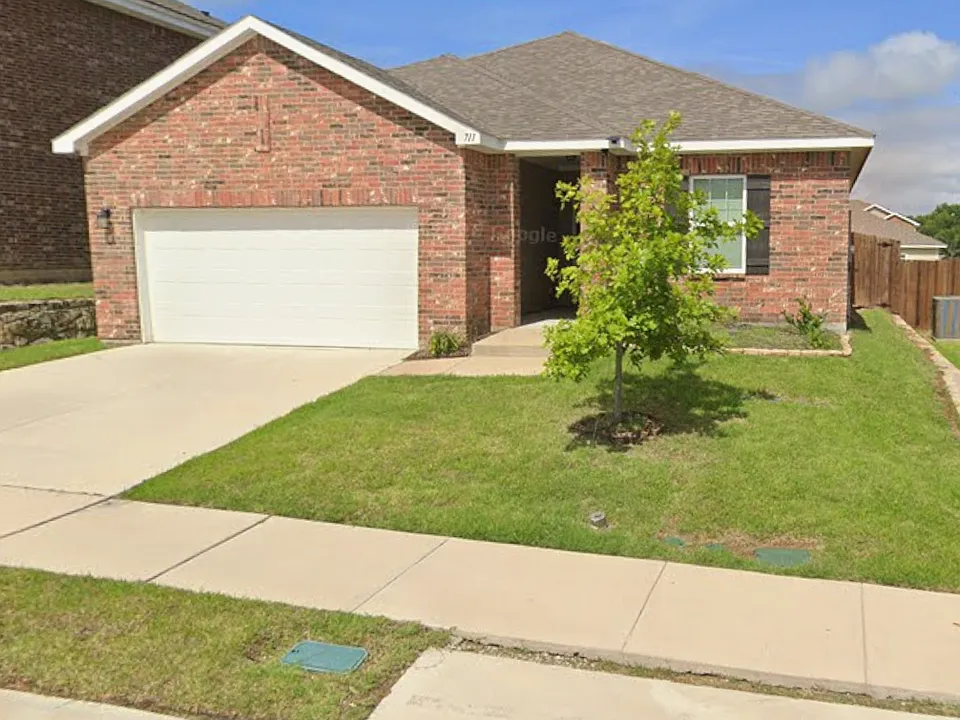 711 Camden Dr