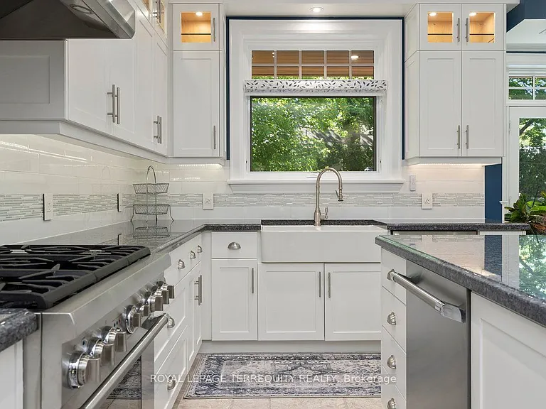 101 Chestnut Hills Pkwy — Photo 14