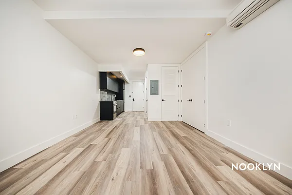 Rented by Nooklyn NYC LLC | media 28