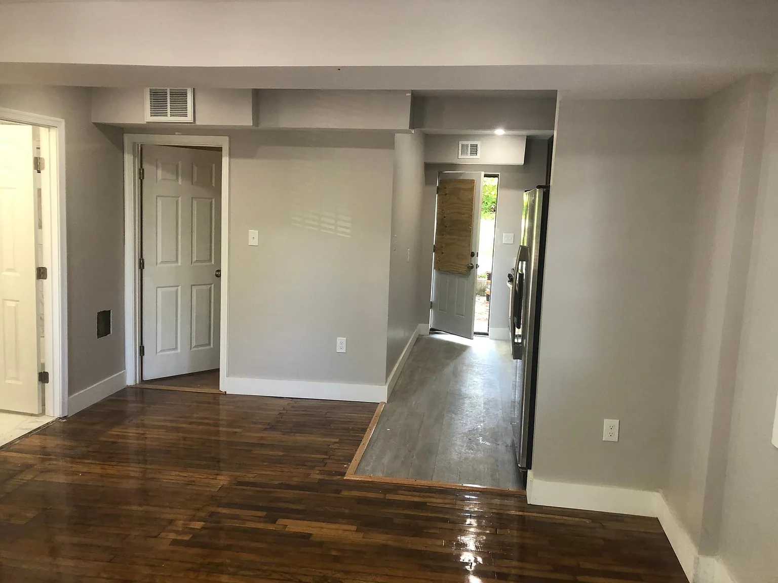 4073 Grant St NE — Photo 3