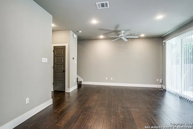 256 Claremont Ave #102 — Photo 4