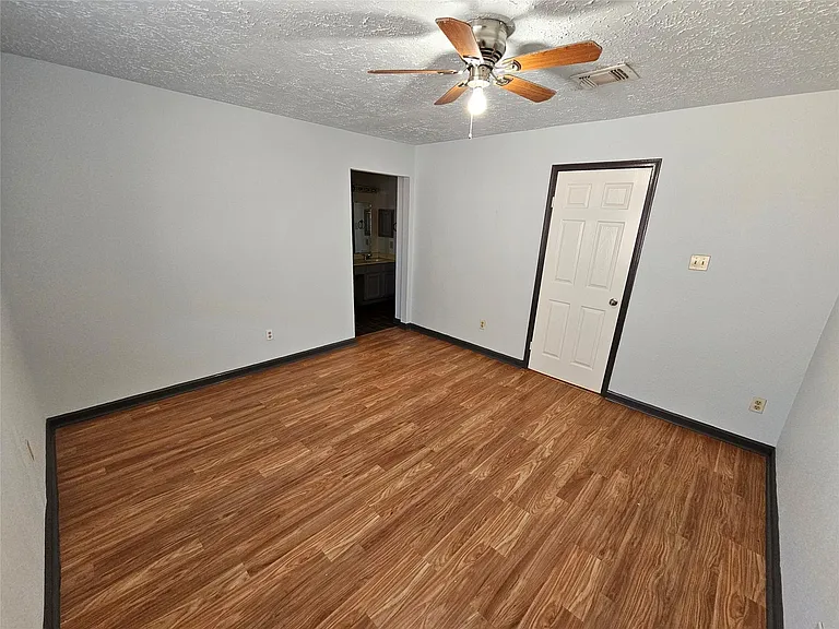 8319 Wind Veil Dr — Photo 34