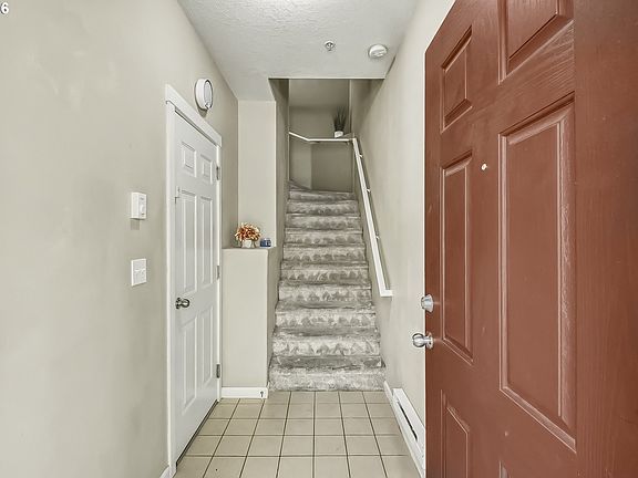 2nd image of 14580 SW Magpie Ln