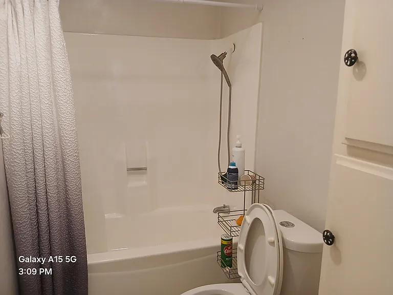 23732 Hillhurst Dr #67 — Photo 12