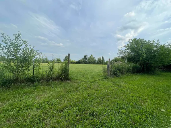 E Hiler Rd, Columbia City, IN 46725