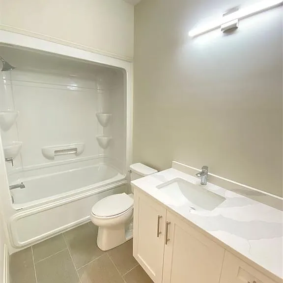 233 Watson Ave #305 — Photo 7