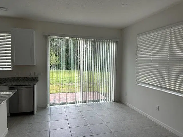 34167 Cinder Way — Photo 3