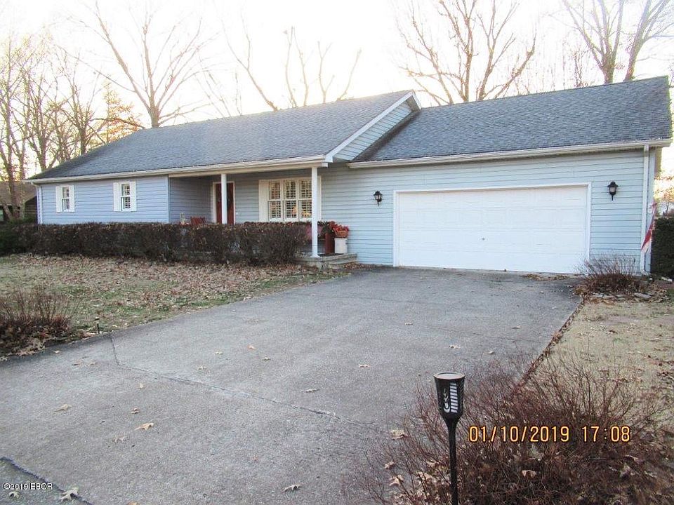 1st image of 21 Acorn Dr