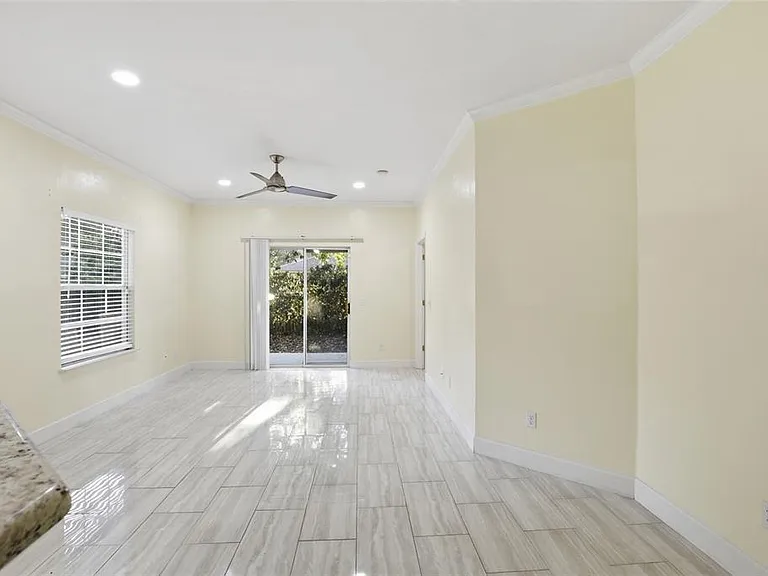 510 NW 50th Blvd #510 — Photo 11