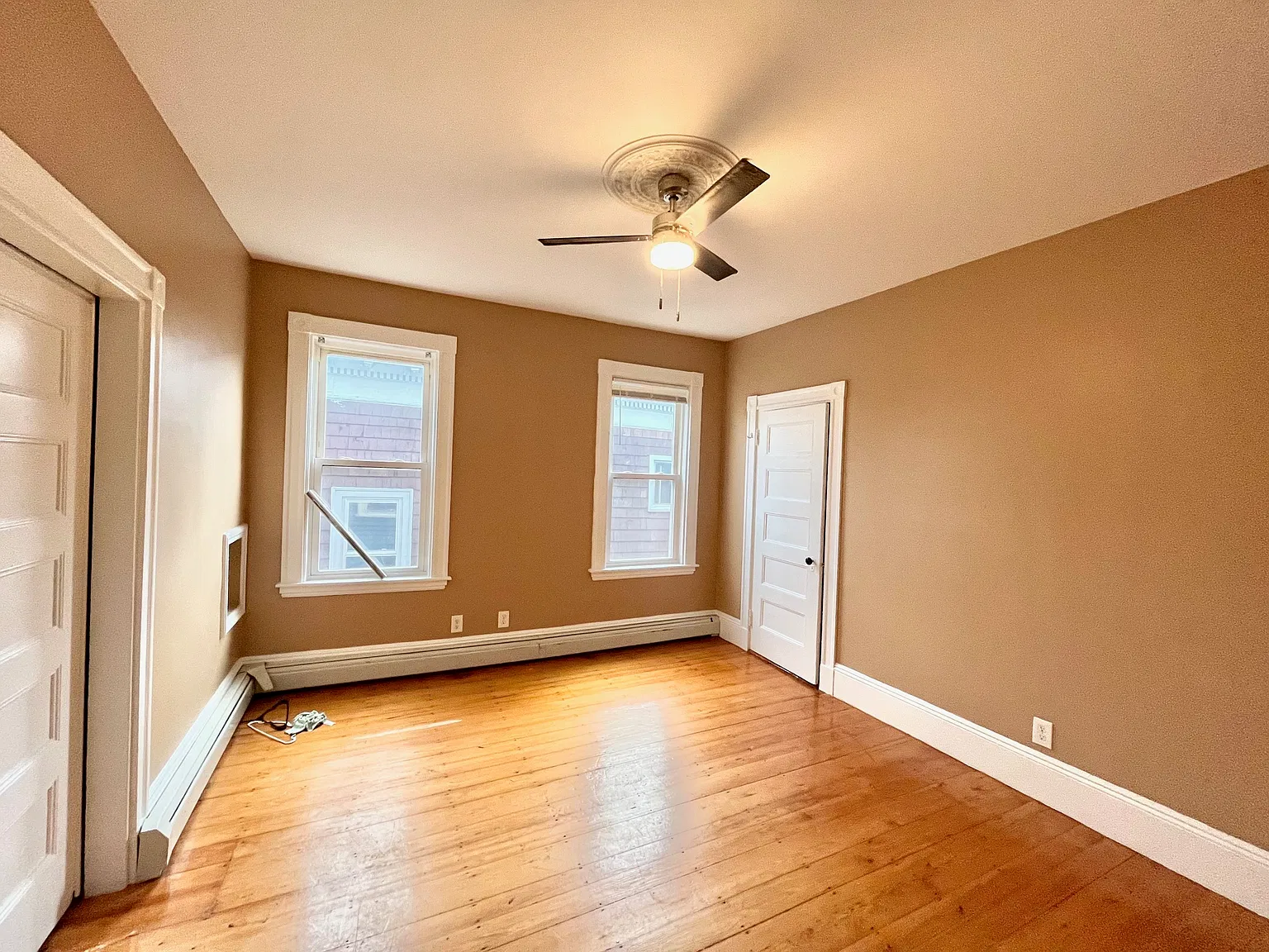 16 Fisher Ave — Photo 2