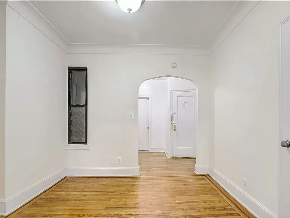 2nd image of 1606 1st Ave APT 2B