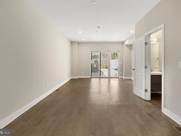 1250 N 25th St #A — Photo 11