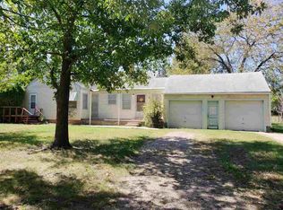 601 S McCandless Rd, Andover, KS 67002