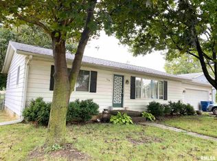 120 Riverview Dr, Albany, IL 61230
