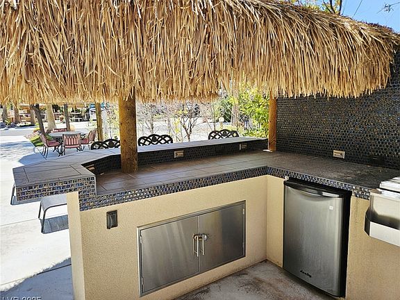 3rd image of 8175 Arville St #48