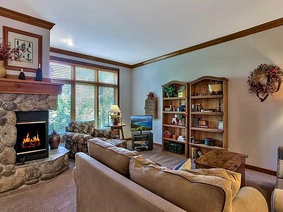 3rd image of 929 Northwood Blvd #3