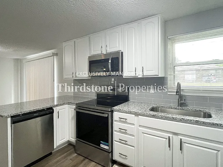 5164 Timawatha Ave — Photo 6