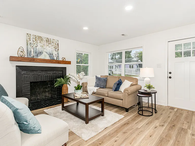 209 E Lavender Ave — Photo 11
