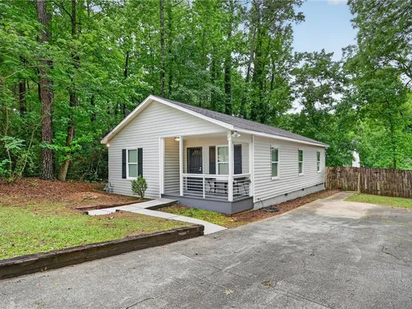 3239 McHenry Ave, Scottdale, GA 30079