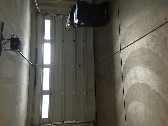 2nd image of 1520 Groom Ave