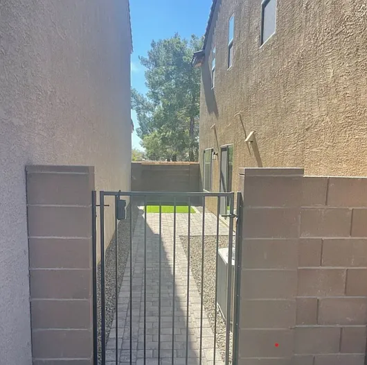 1110 E Descent St — Photo 13