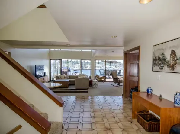 2900 Westlake Ave N, Seattle, WA 98109