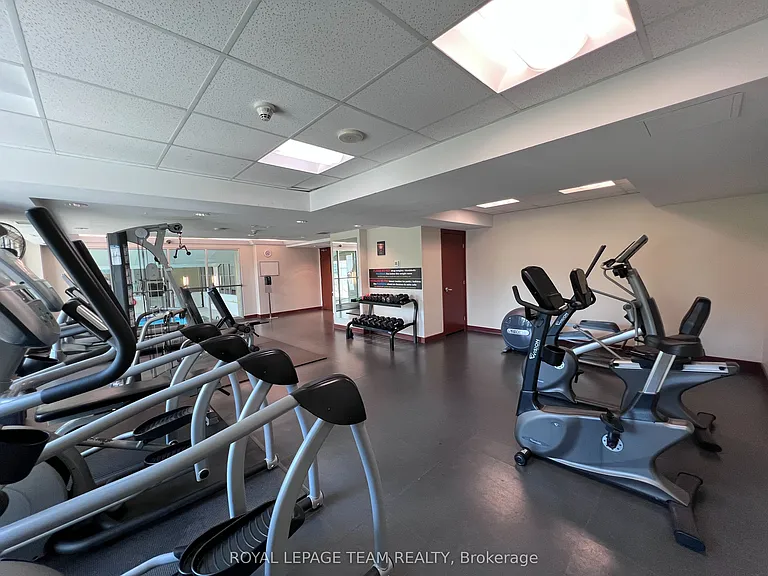 234 Rideau St #1007 — Photo 20