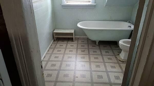 2nd image of 7405 Parkwood St