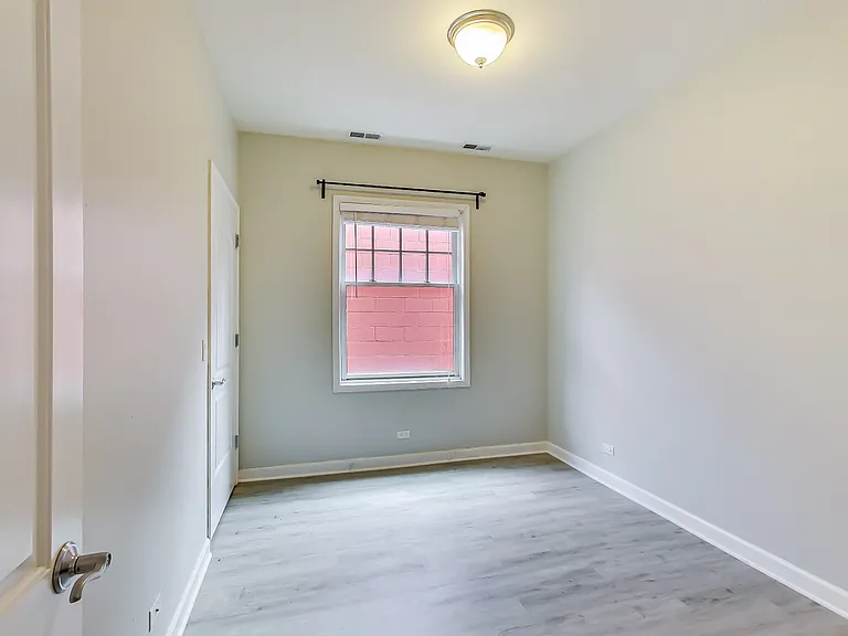 1449 N Wicker Park Ave #302 — Photo 13