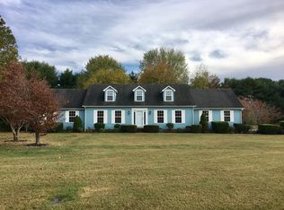 76 Holly Dr, Winchester, TN 37398