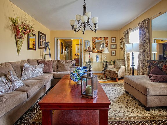 5th image of 702 Norfolk Pl