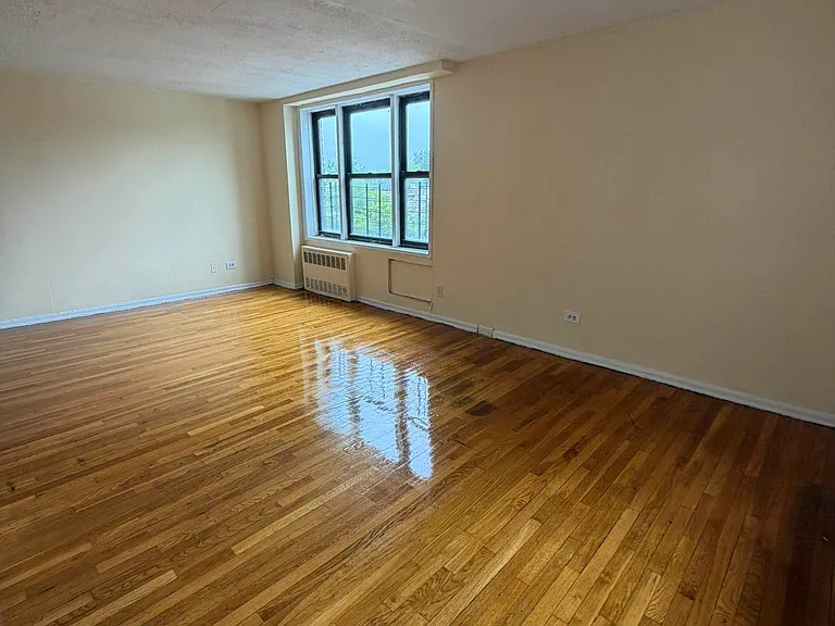 4360 Baychester Ave #4E — Photo 3