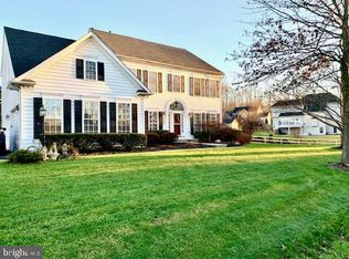 6323 Redwinged Blackbird Dr, Warrenton, VA 20187