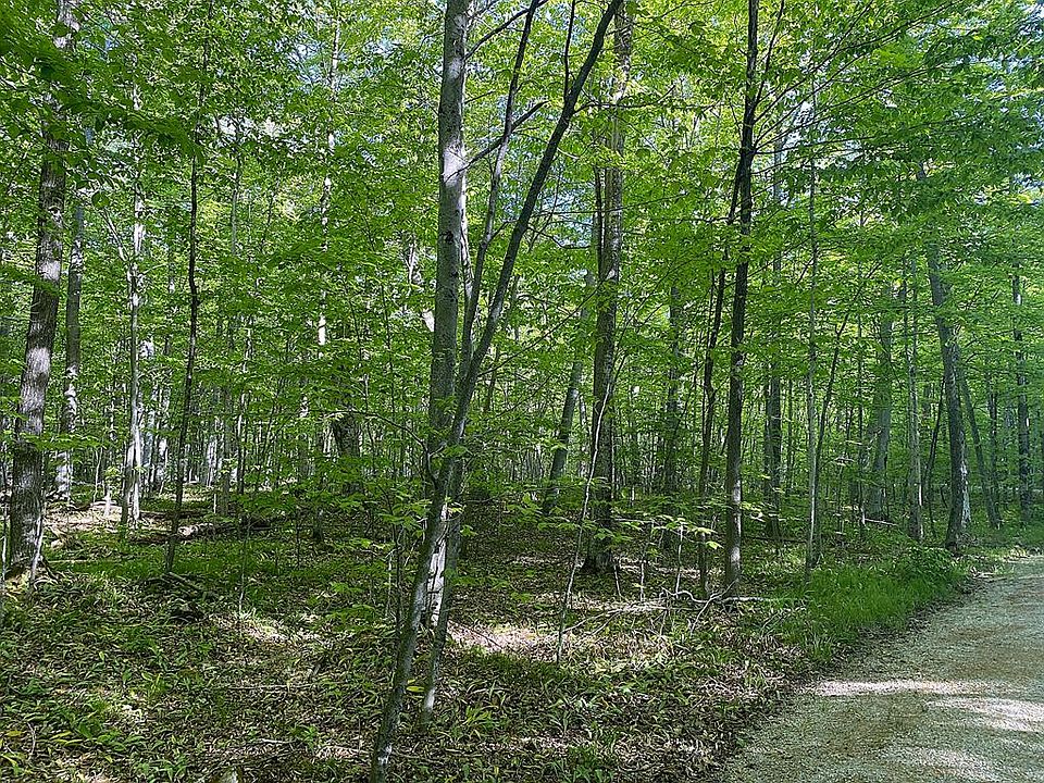 1st image of Garrett Bay Ln