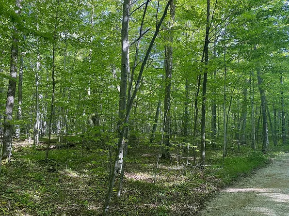 Garrett Bay Ln, Ellison Bay, WI 54210