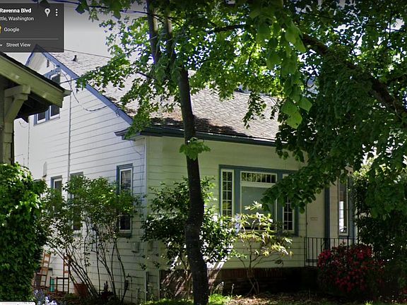 2nd image of 1012 NE Ravenna Blvd Unit B