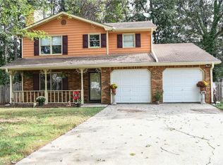 1501 Willow Creek Ct, Snellville, GA 30078