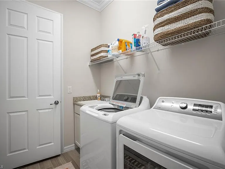 15871 Leaning Pine Ln — Photo 29