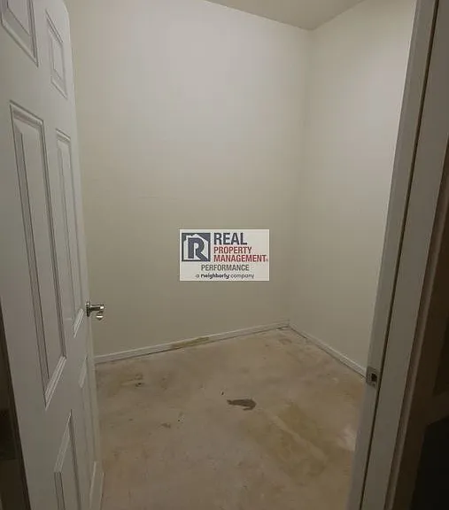 441 Tower Blvd — Photo 22