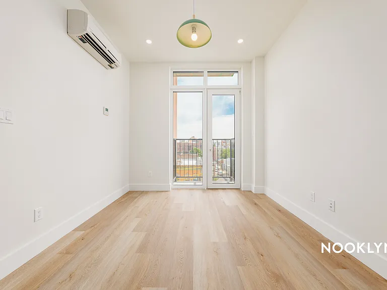27-16 21st St #5L — Photo 31