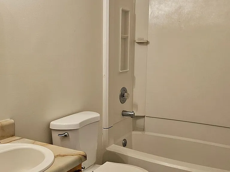 1337 Vanasse Ct — Photo 18