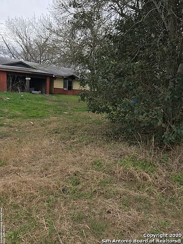2nd image of 7616 N Us Highway 281