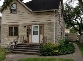 811 9th St S, Fargo, ND 58103