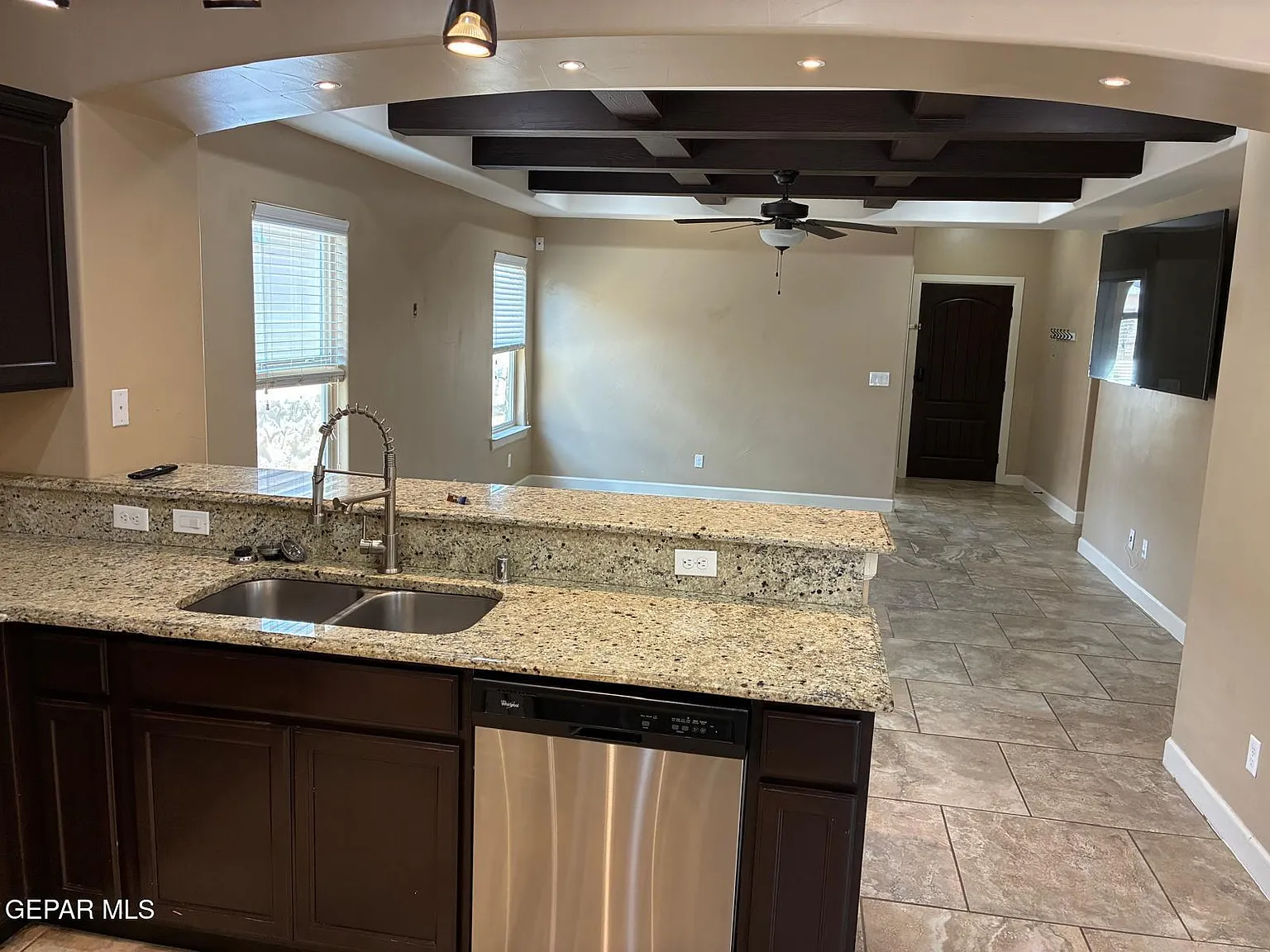 3 bed, 2.0 bath, 1494 sqft, $1,750 — Photo 3