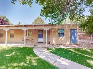 89 Don Quijote Ct, Corrales, NM 87048